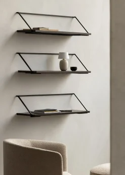 New Audo Copenhagen - Hylde 92 cm - Mørk egefiner - Rail Shelf, Stained