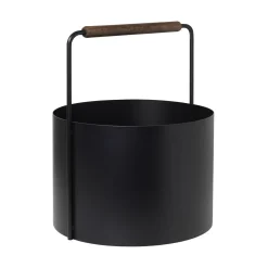 Online Blomus - ASHI brændekurv - Sort med brun egehåndtag - H: 45 x Ø: 35 cm