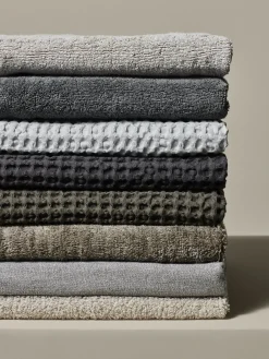 Sale Blomus - Bath Towel - Magnet - RIVA