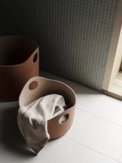 New Blomus - Felt Basket M - Rustic Brown/Tan - TIGGY