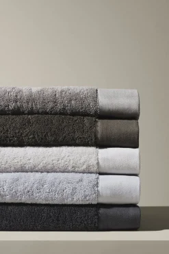 Hot Blomus - Hand Towel - Tarmac Melange - 50 x 100 cm - GIO -