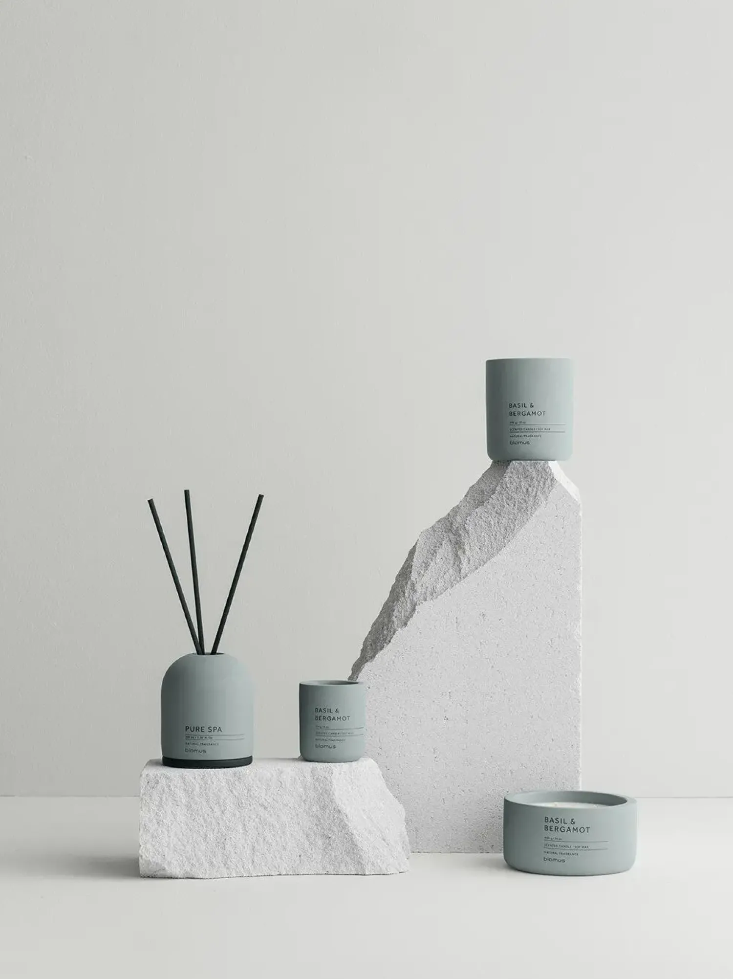 Sale Blomus - Scented Candle - Basil & Bergamot - Pine Gray - FRAGA