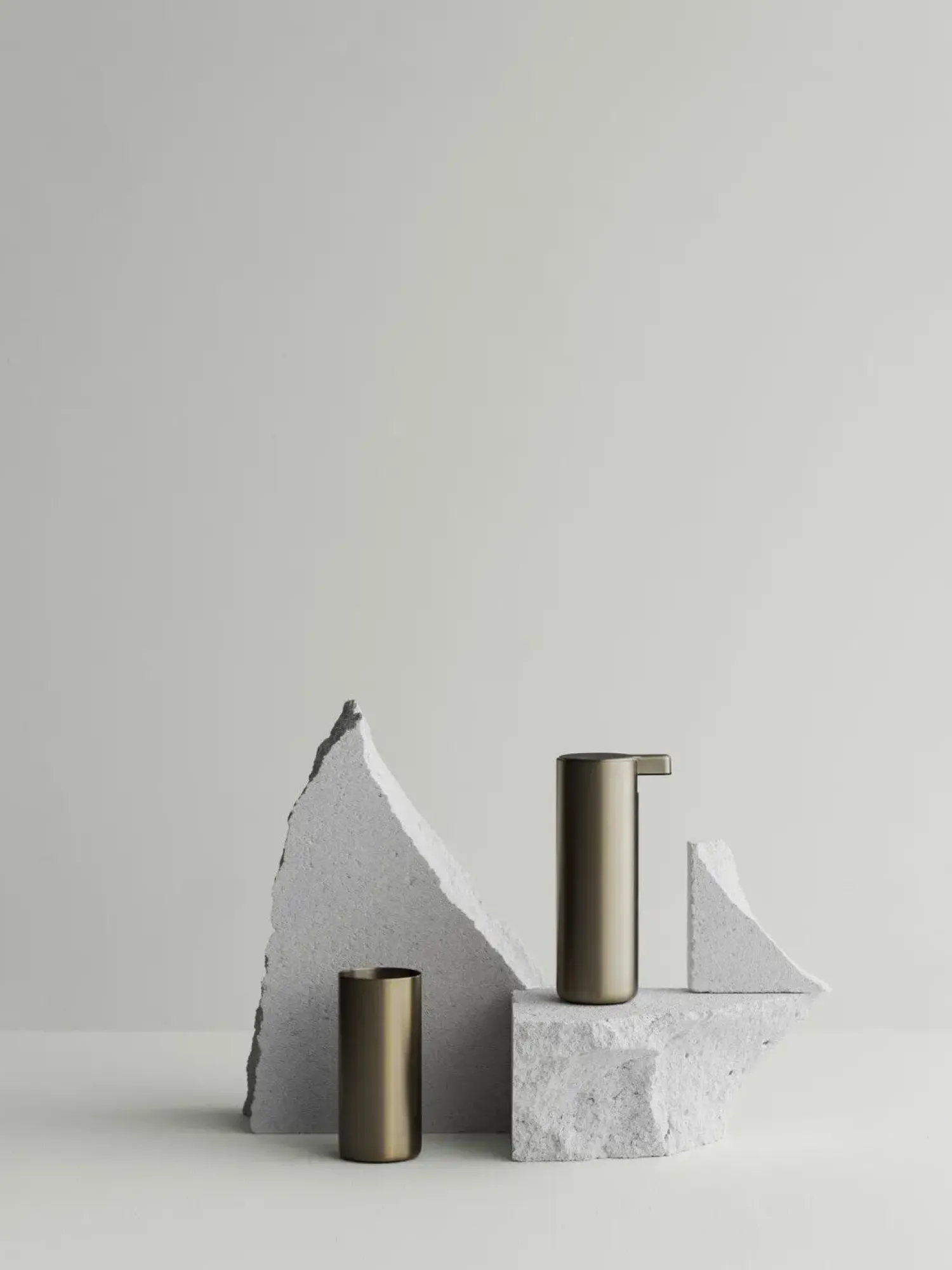 Hot Blomus - Soap Dispenser - Brass - MODO
