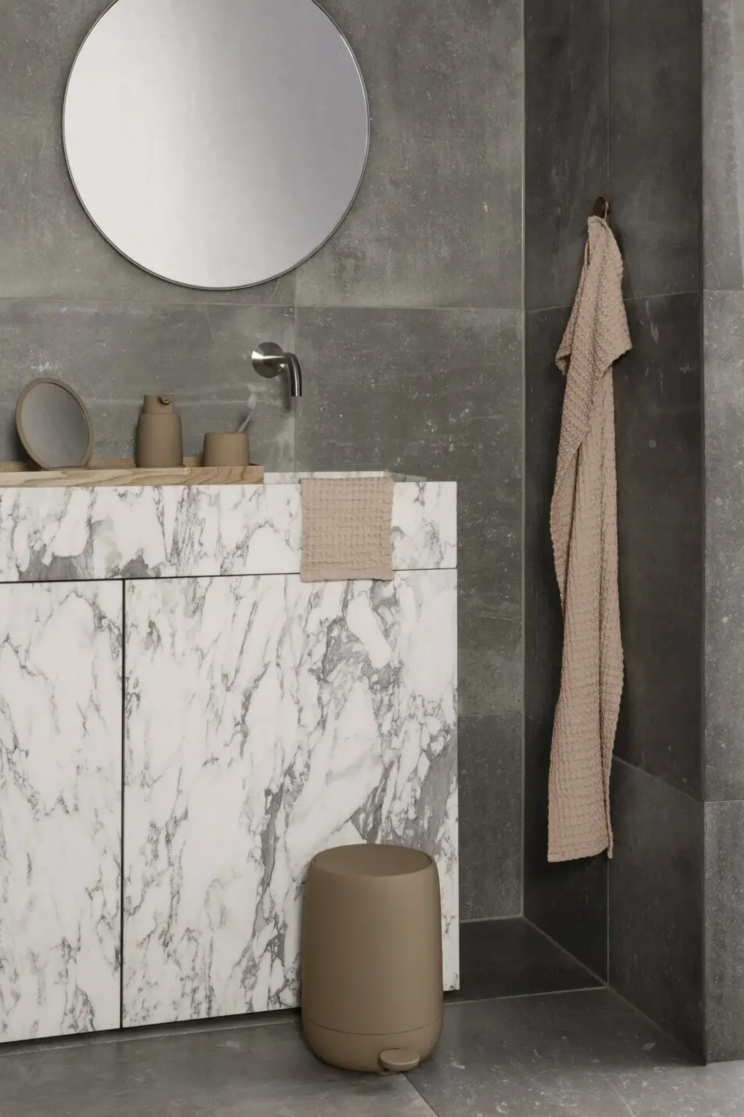 Best Blomus - Soap Dispenser - Tan - SONO