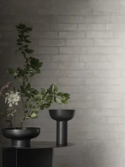 New Blomus - Vase - H 21 cm, Ø 17 cm - Black - MIYABI