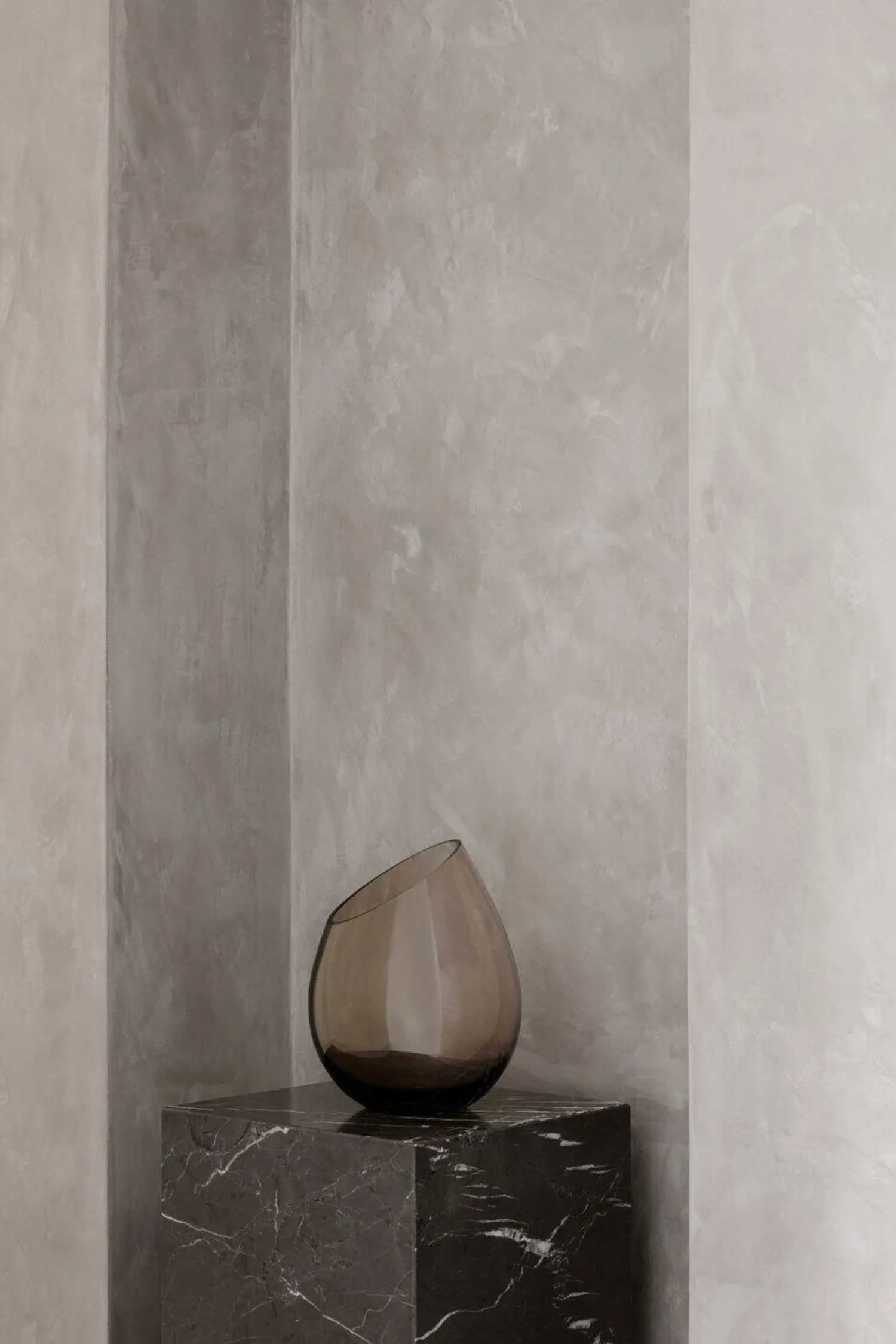 Online Blomus - Vase - Smoke - DROP