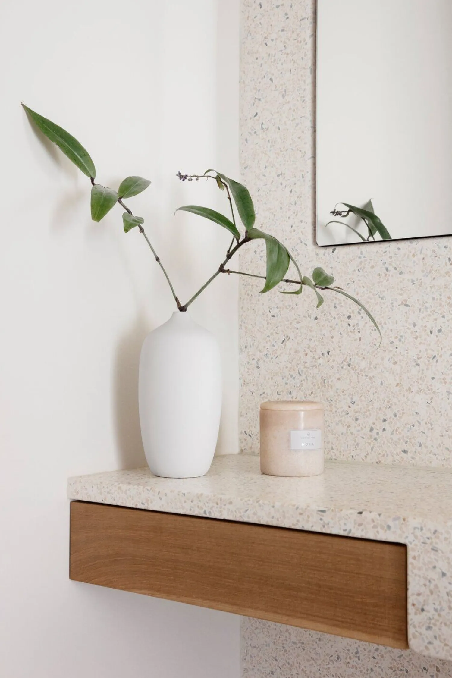 Discount Blomus - Vase - White - CEOLA