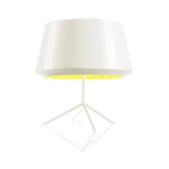 Outlet ZERO CAN bordlampe fra