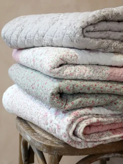 Outlet Chic Antique - Plaid - Blomstret Quilt - Lavender