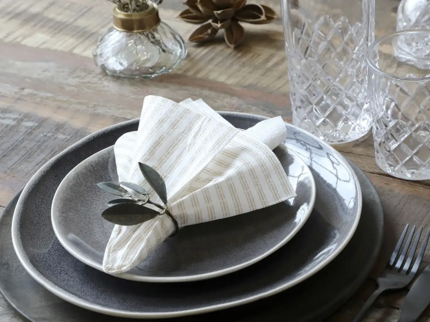Hot Chic Antique - Serviet - Striber - 16x16 cm - Hør