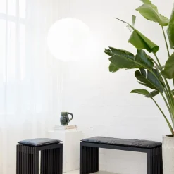 New Cinas - Rib bænk 104x35cm mahogni mat sort