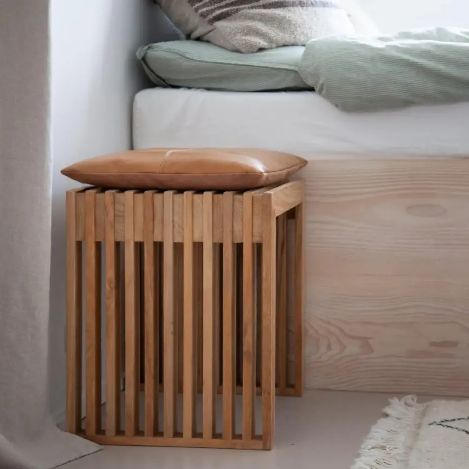 Sale Cinas - Rib skammel 45x35cm teak