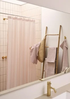Best Compliments - Badeforhæng - Lines shower curtain w/eyelets 200 cm - Rose