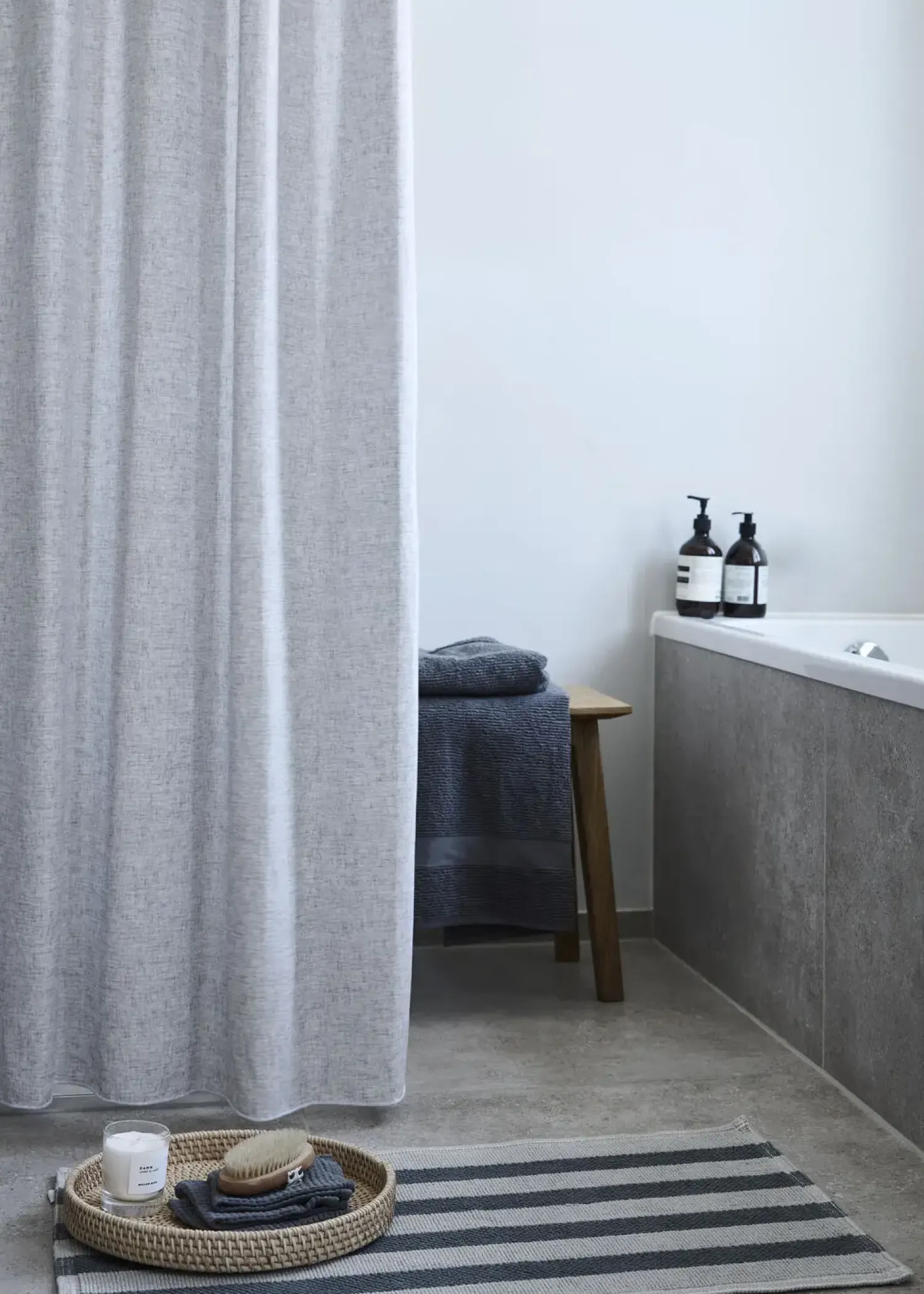 Sale Compliments - Badeforhæng - Lino shower curtain w/tape 200 cm - Grå