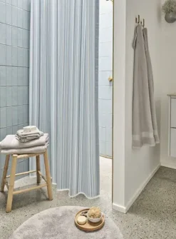 Hot Compliments - Badeforhæng - Spectrum shower curtain w/tape 200 cm - Blå