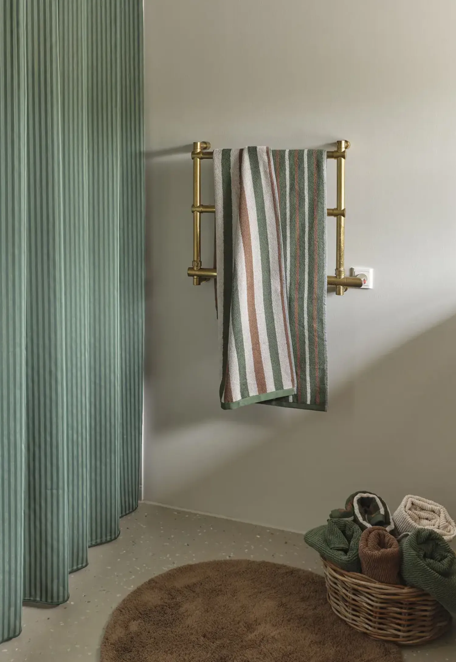 Sale Compliments - Loop Bath Mat dia. 75 cm - Brun