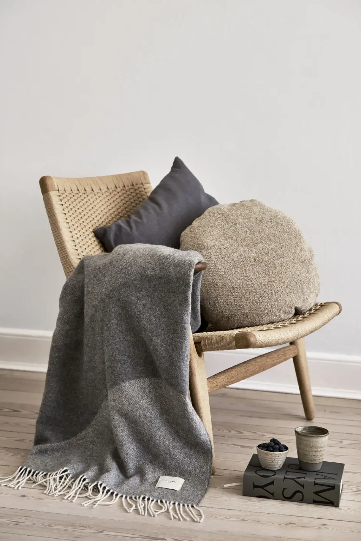 Discount Compliments - Plaid - Waves Throw 140x200 cm - Grå