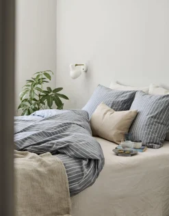 Hot Compliments - Sengetøj - Blik Bed Linen 140x220/60x63 cm - Blå