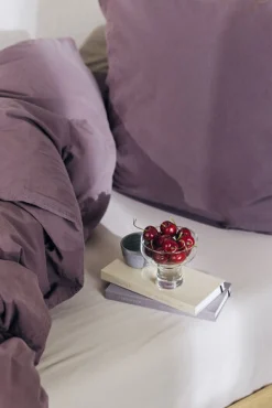 Hot Compliments - Sengetøj - Stone Bed Linen 140x220/60x63 cm - Plum