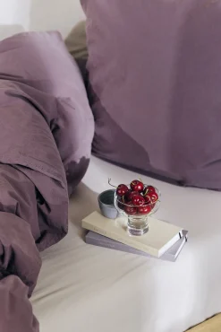Hot Compliments - Sengetøj - Stone Bed Linen 140x200/60x63 cm - Plum
