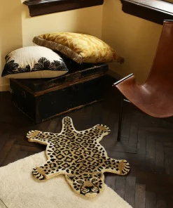 Outlet Doing Goods - Loony Leopard tæppe - Small - 92 x 63 cm