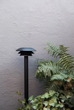 Discount Dyberg Larsen - DL20 bedlampe - udendørs havelampe - sort (højde 80 cm)