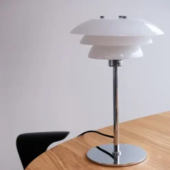 Hot Dyberg Larsen - DL20 Opal bordlampe - Opal/Krom