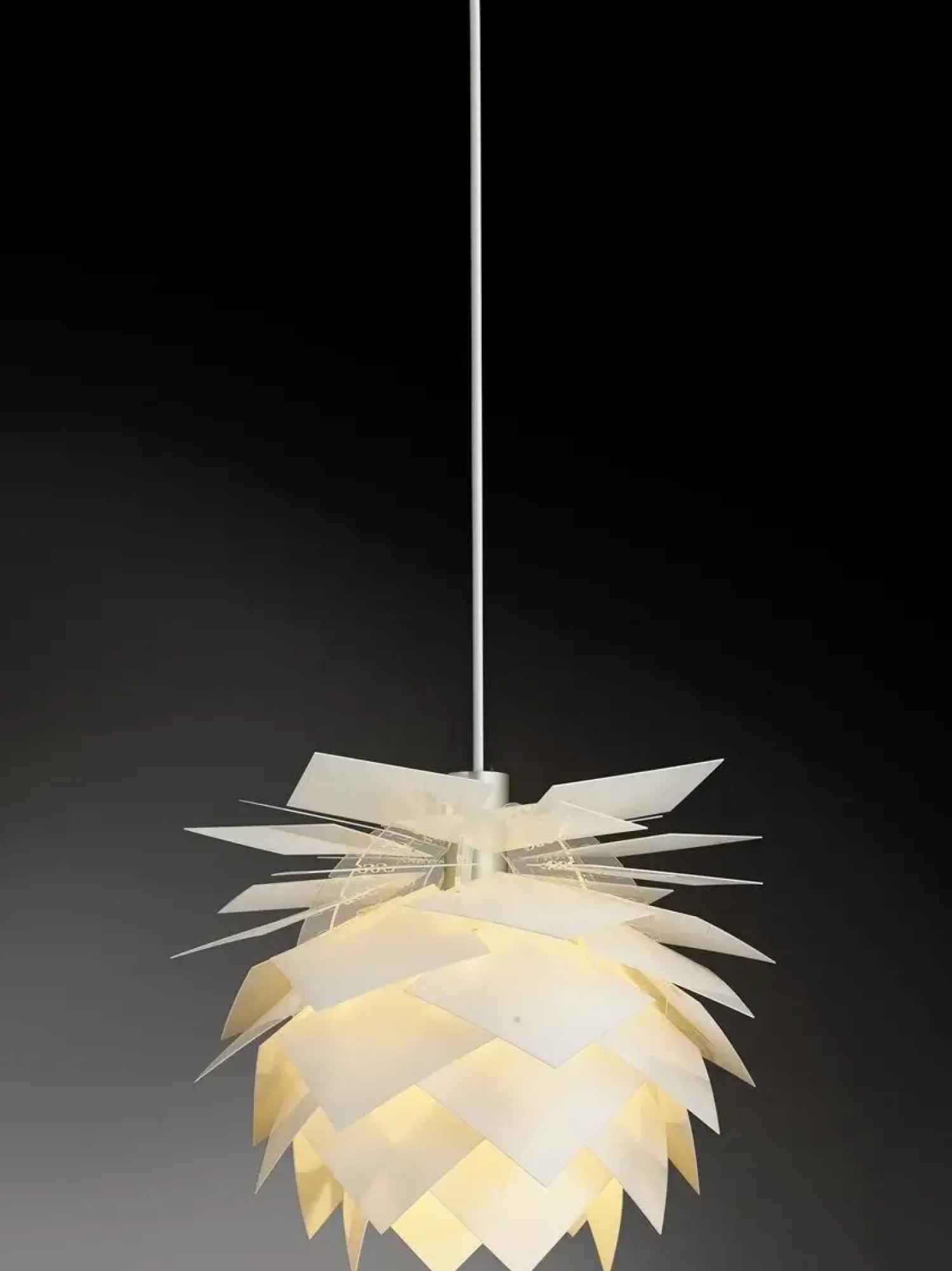 Discount Dyberg Larsen - PineApple Pendel Lampe - Small - Hvid, 30 x 35 x 35 cm