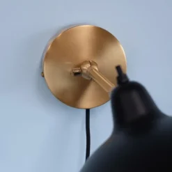 New Dyberg Larsen - Væglampe - Futura Antik, Sort og messing, Ø: 26 cm