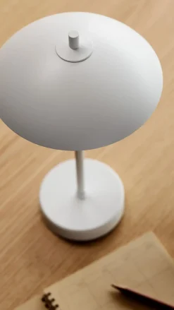 Online Fritz Hansen - Bordlampe - Musling™ Portable - Hvid