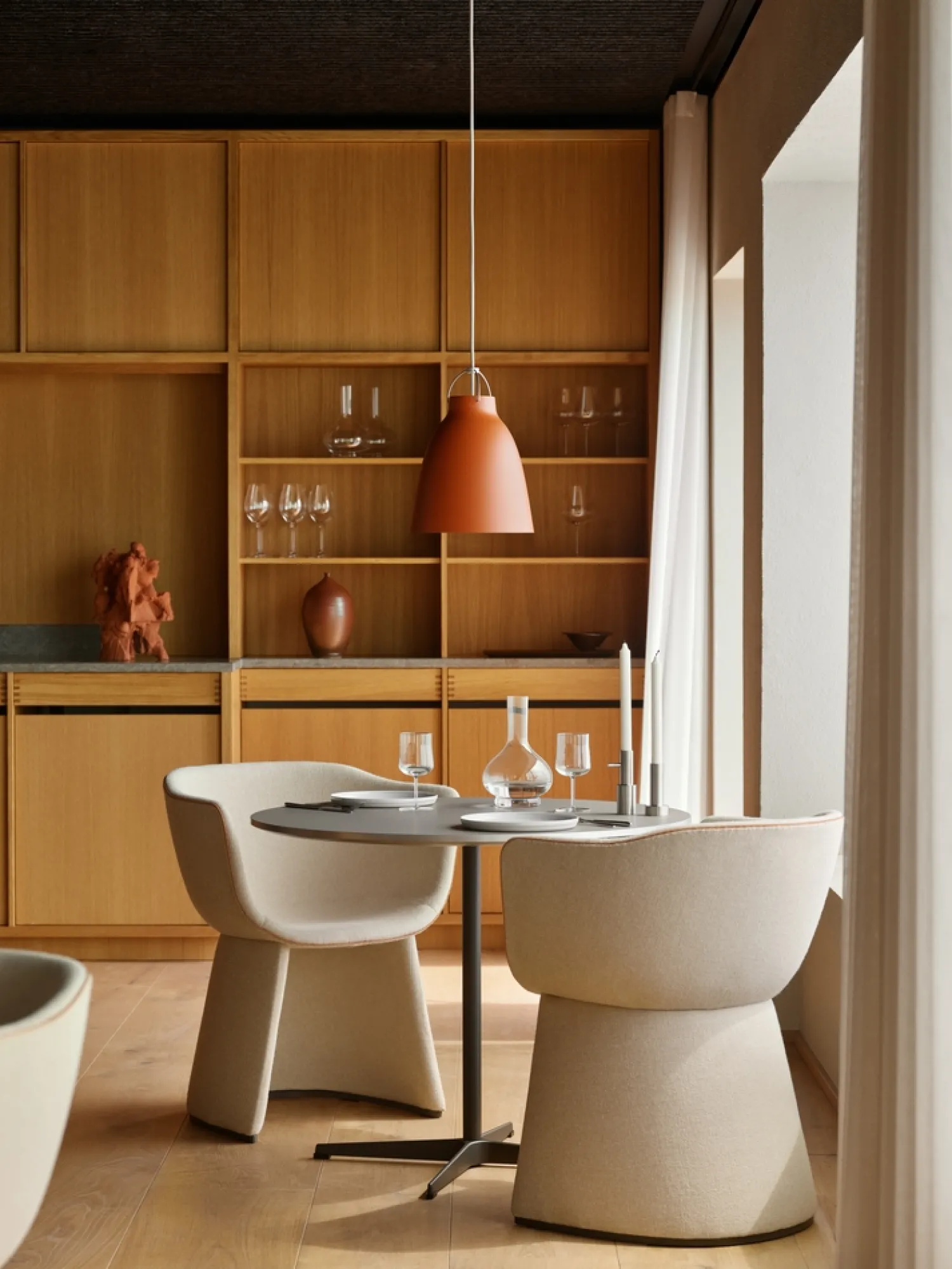 Discount Fritz Hansen - Loftlampe - Caravaggio™ Matt - Rust Rød - P1 Small