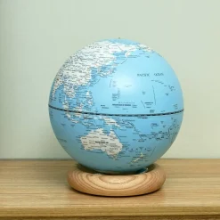 Hot Gingko - Atlas Globe Lamp - Lightblue Large White Ash base