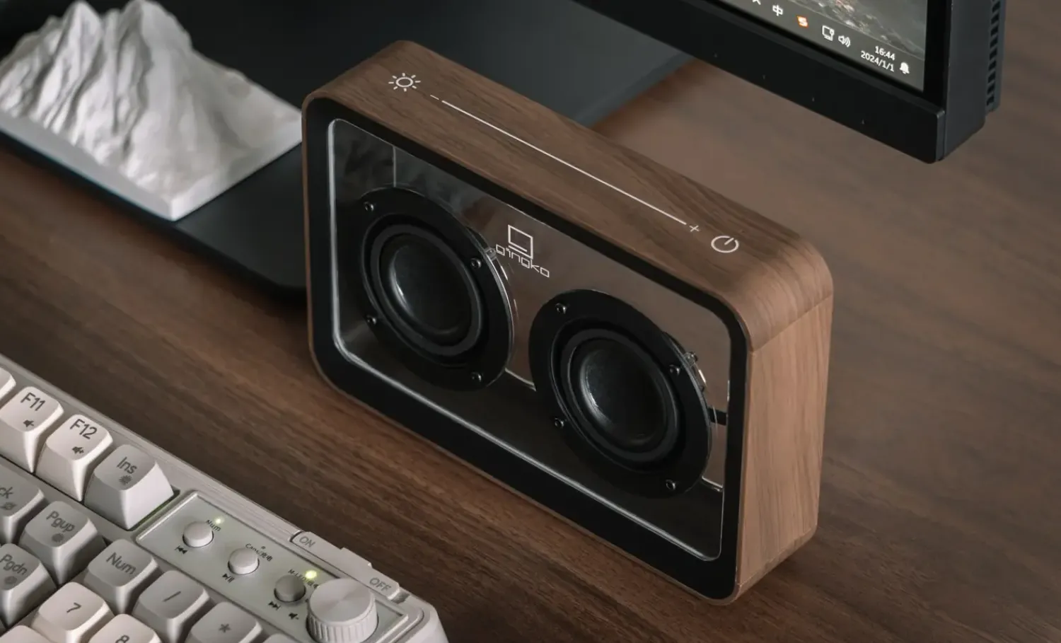Hot Gingko - Mage See-through Bluetooth Speaker - Walnut