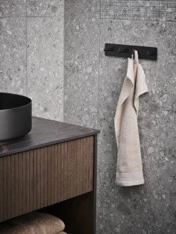 New Habo - Knagerække - Flair - Selvklæbende - Sort - L: 26 cm