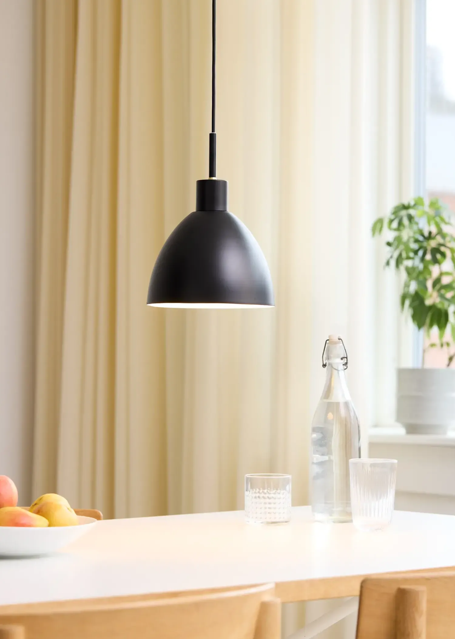 Hot Halo Design Copenhagen - Pendel lampe - Rock - Ø20cm - Sort