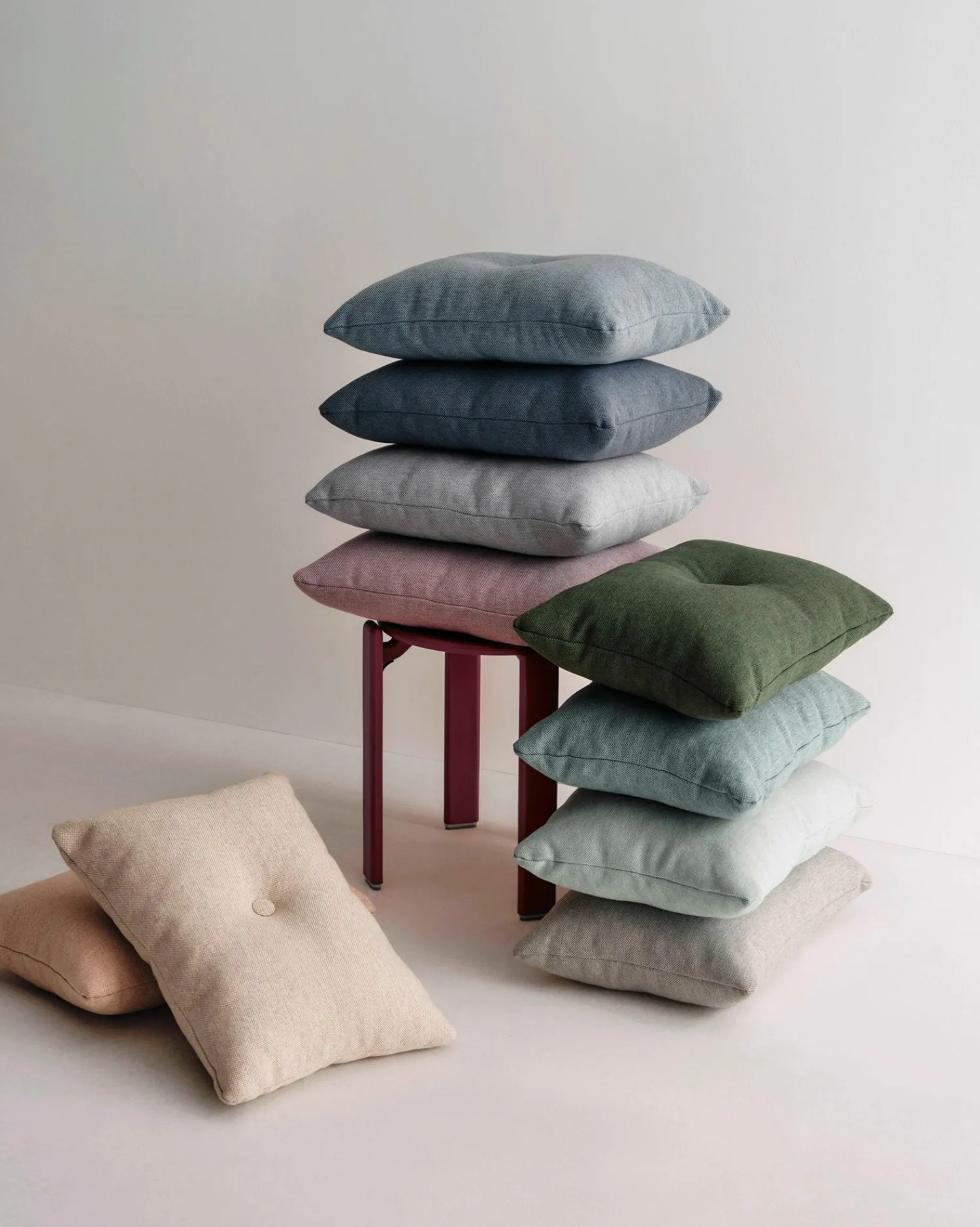 Clearance Hay - Dot Cushion - Mode - Mint