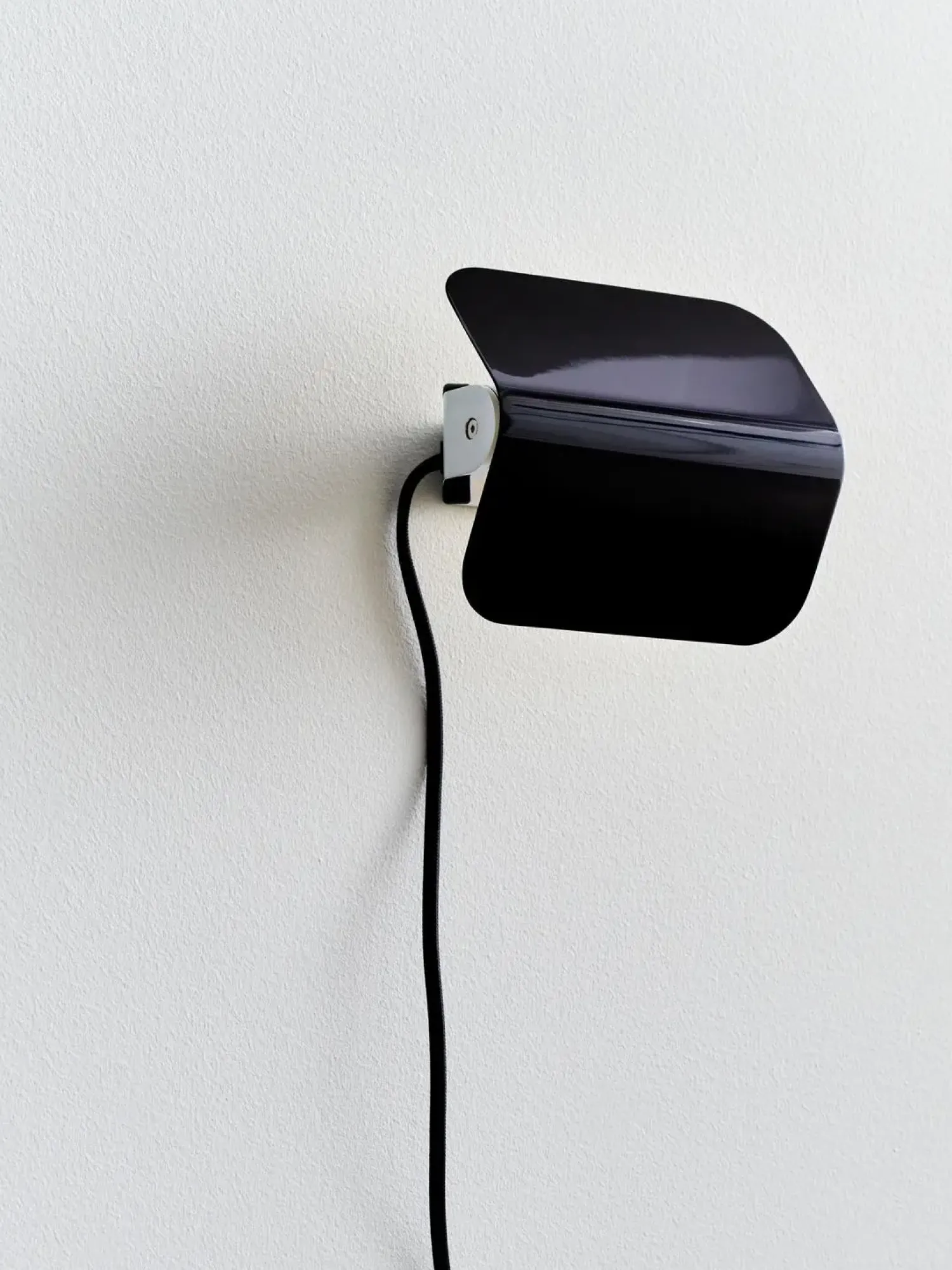Discount Hay - Lampe - Apex Væg Lampe - Iron Black - Sort