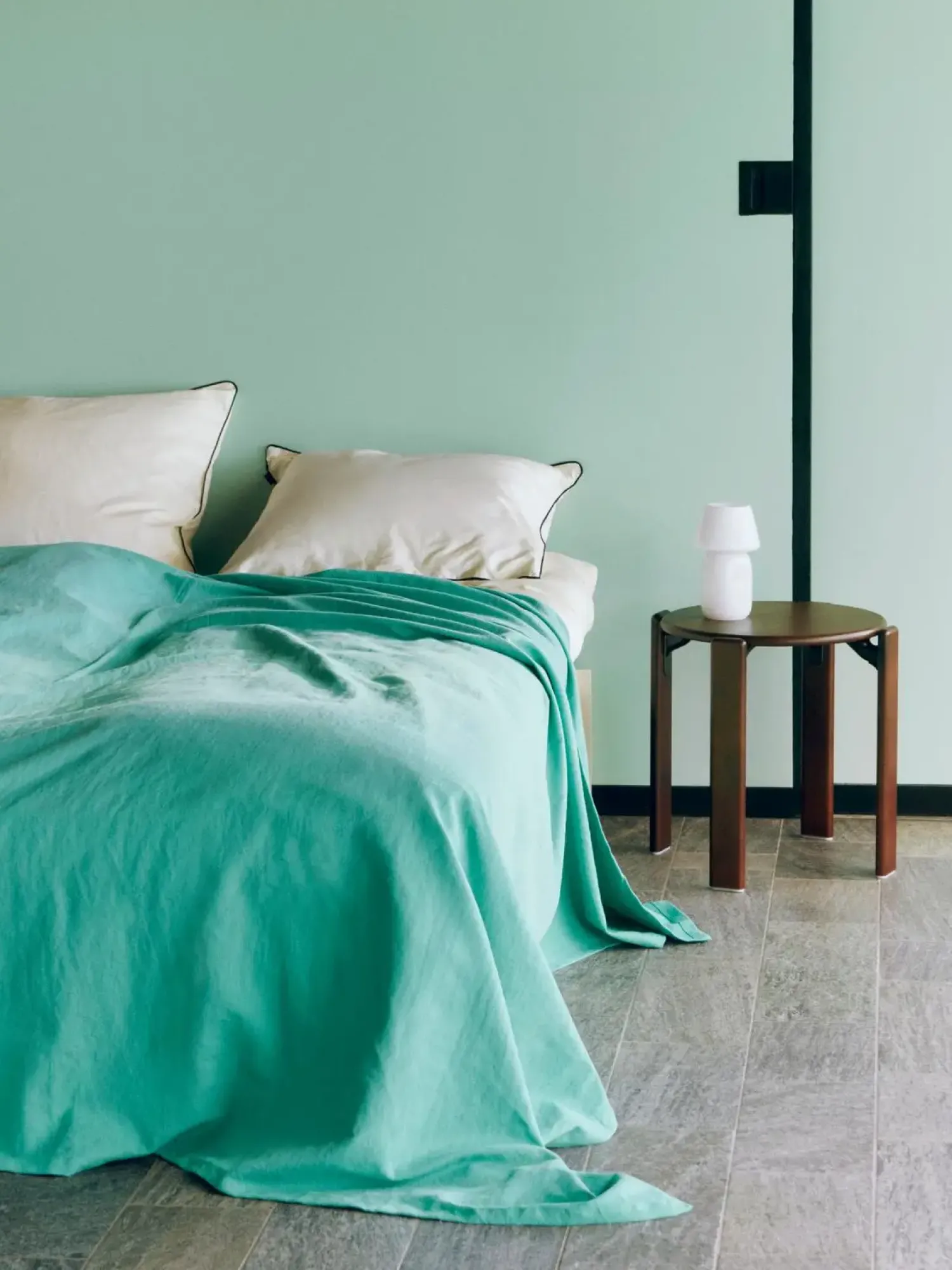 New Hay - Linen Bedspread - 240 x 260 - Emerald Green - Emerald green - 3349