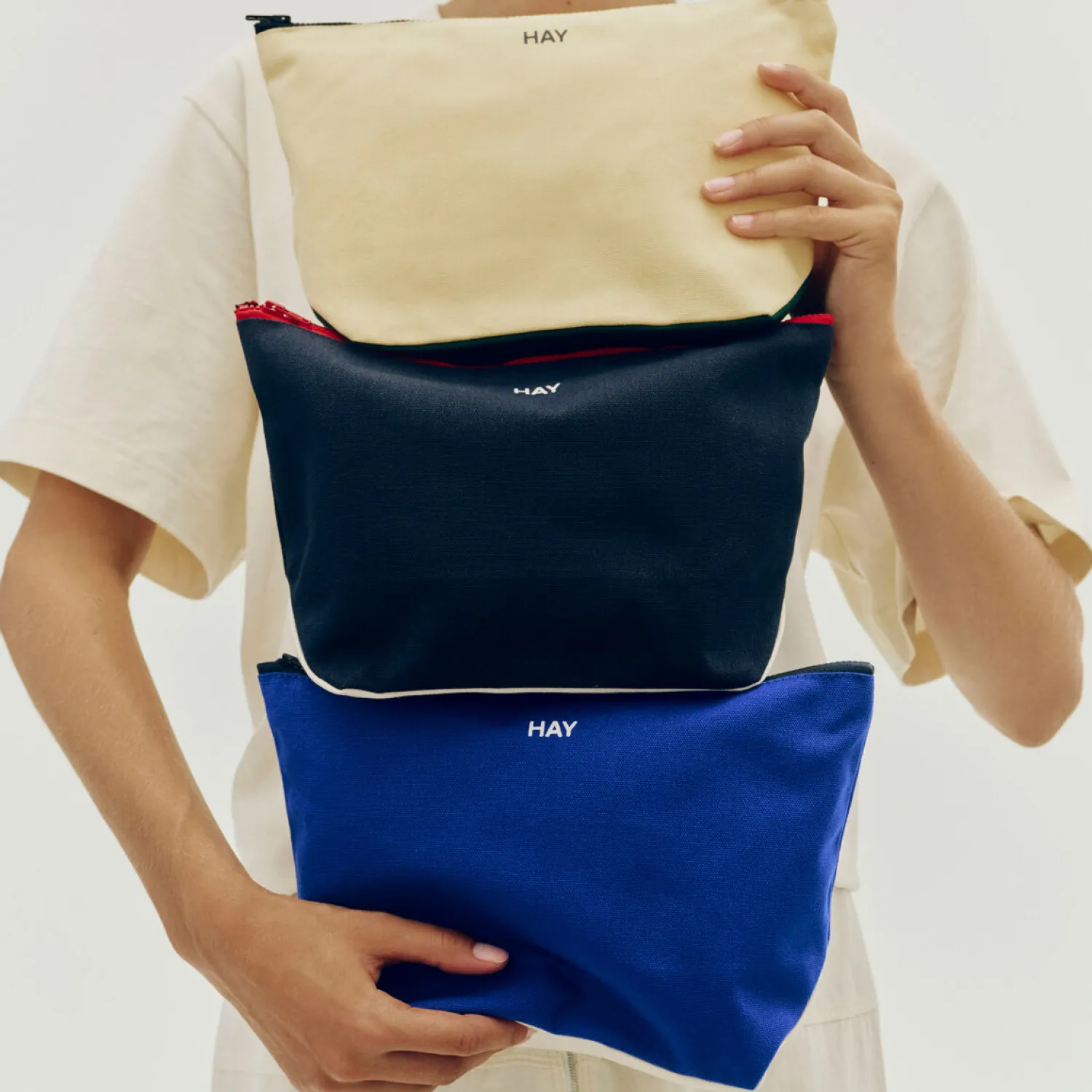 Discount Hay - Multi Pouch - Small - Electric blue multi