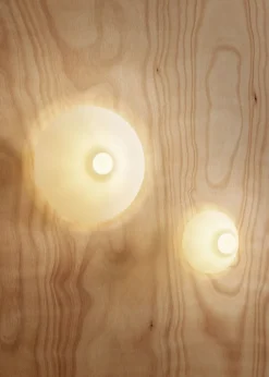 Best Hay - Ono Flush Mount Lamp-200 - White Opal