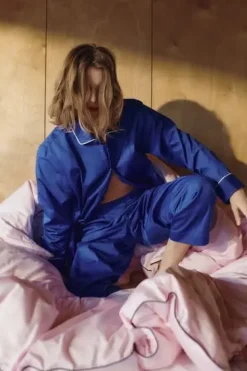 New Hay - Outline Pyjama - Langærmet Shirt - M/L - Vivid Blue