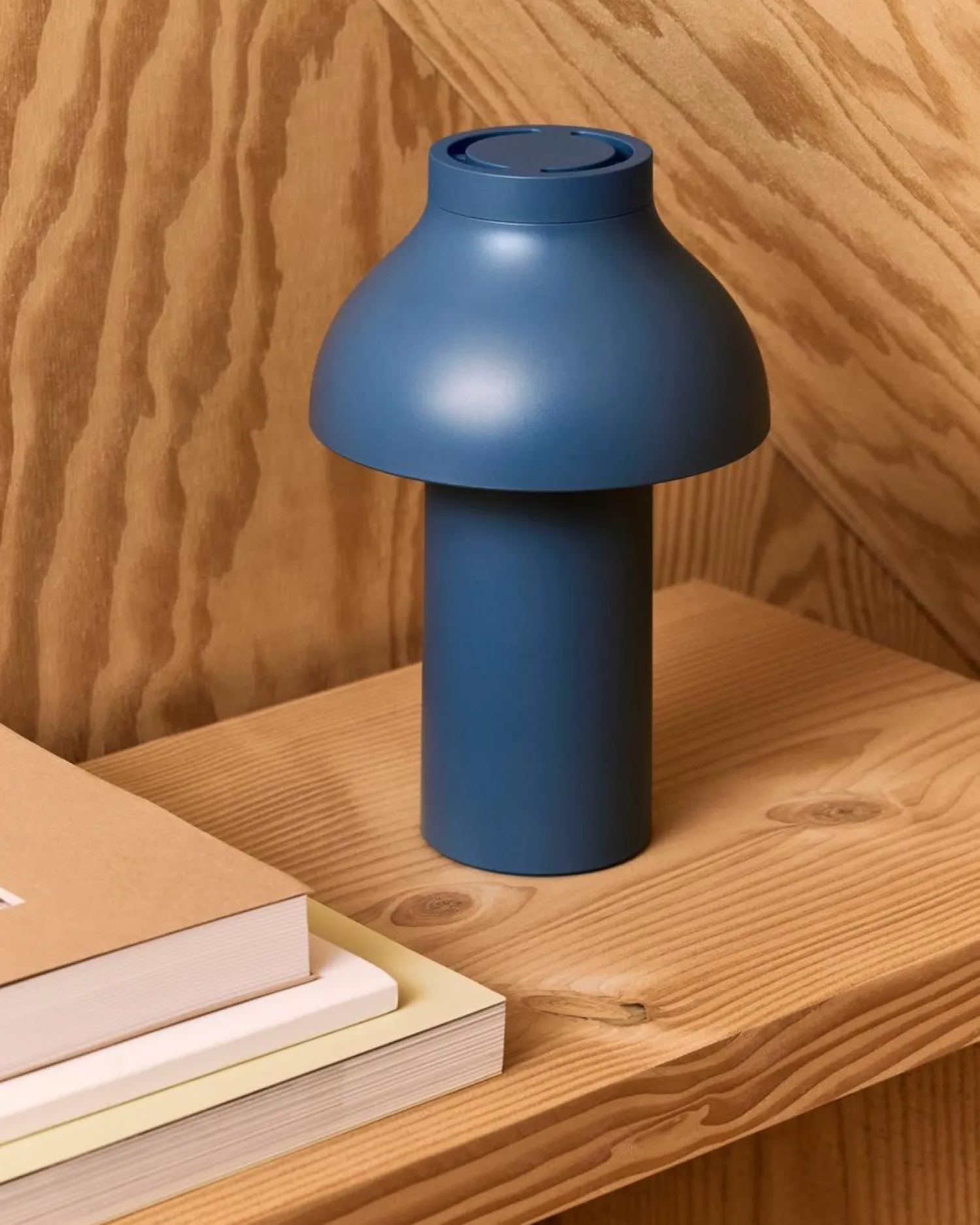 New Hay - PC Portable Lamp No 2 - Azur blue