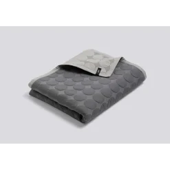 Discount Hay sengetæppe - Mega Dot Dark Grey /mørkegrå 260 x 260 cm