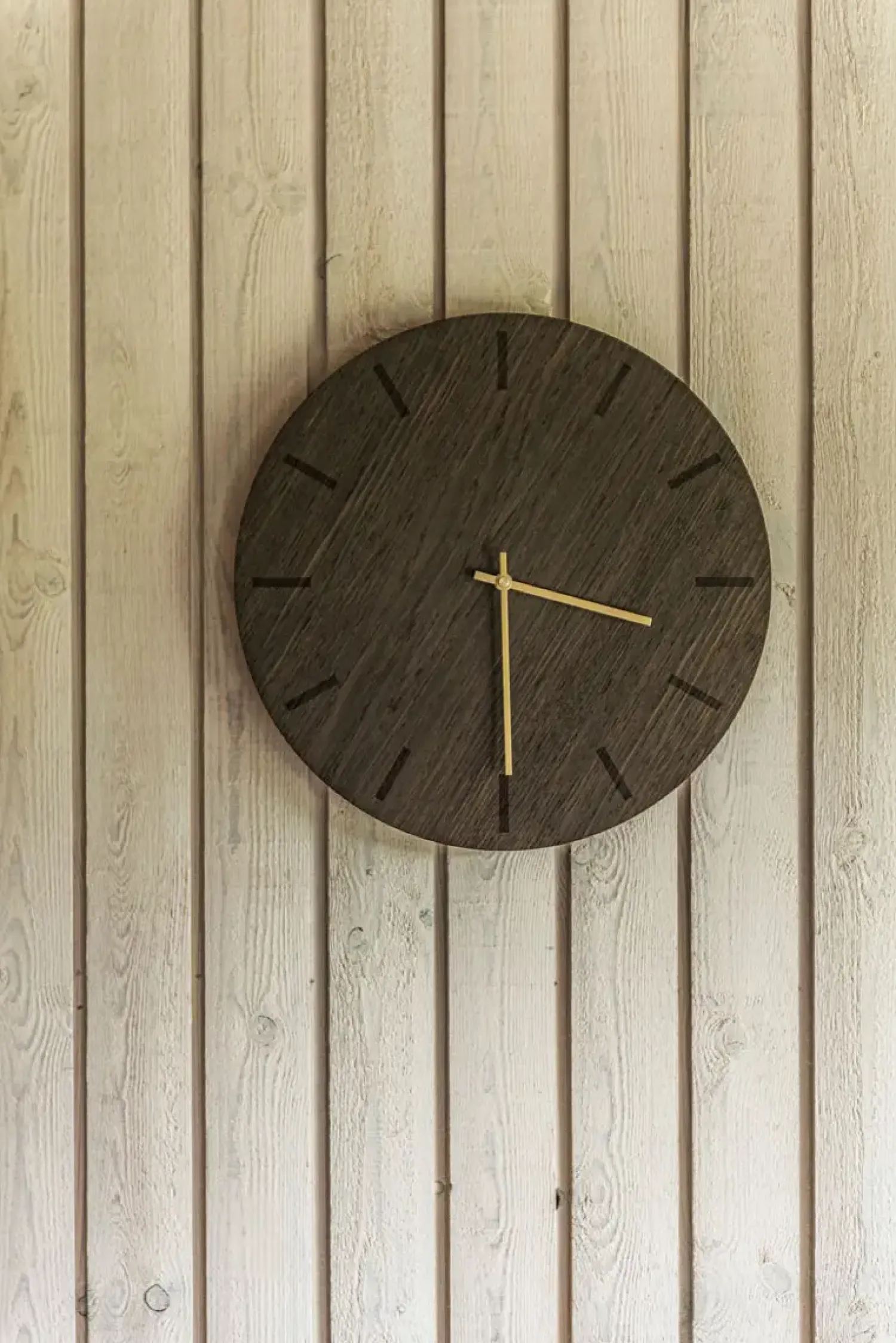 Clearance Hemverk - Vægur - Dark Oak - Mørk Eg/Sølv - Ø28 cm