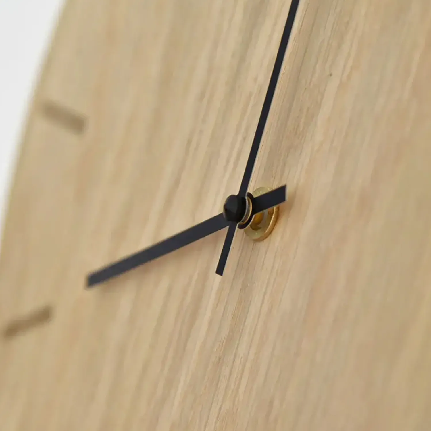 Clearance Hemverk - Vægur - Light Oak - Eg/Sort - Ø38 cm