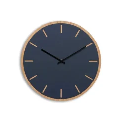 Online Hemverk - Vægur - Lys Eg/Smokey blue - Sorte visere - Ø38 cm