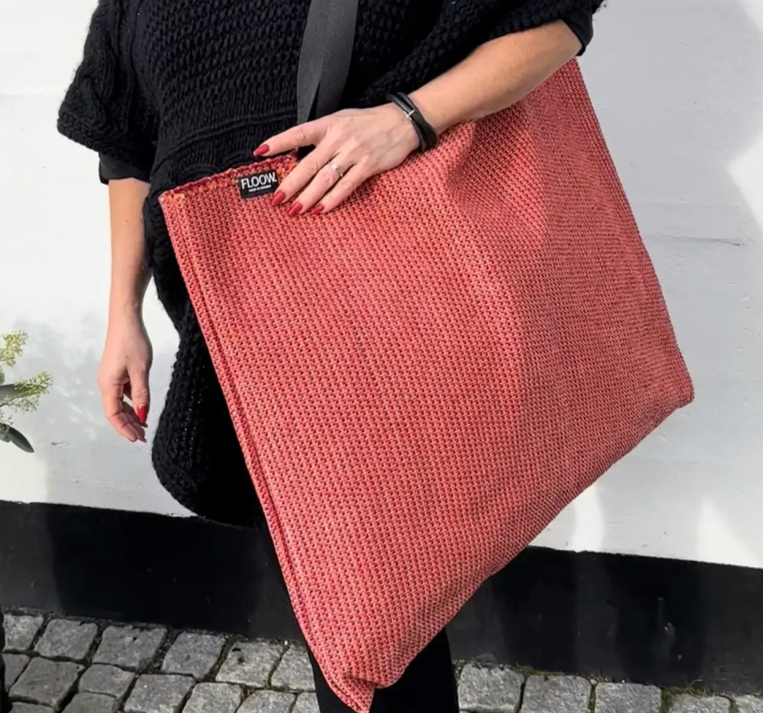 Outlet Horredsmattan - Strandtaske - Beach Bag - 70 x 53 cm - Rød / Red