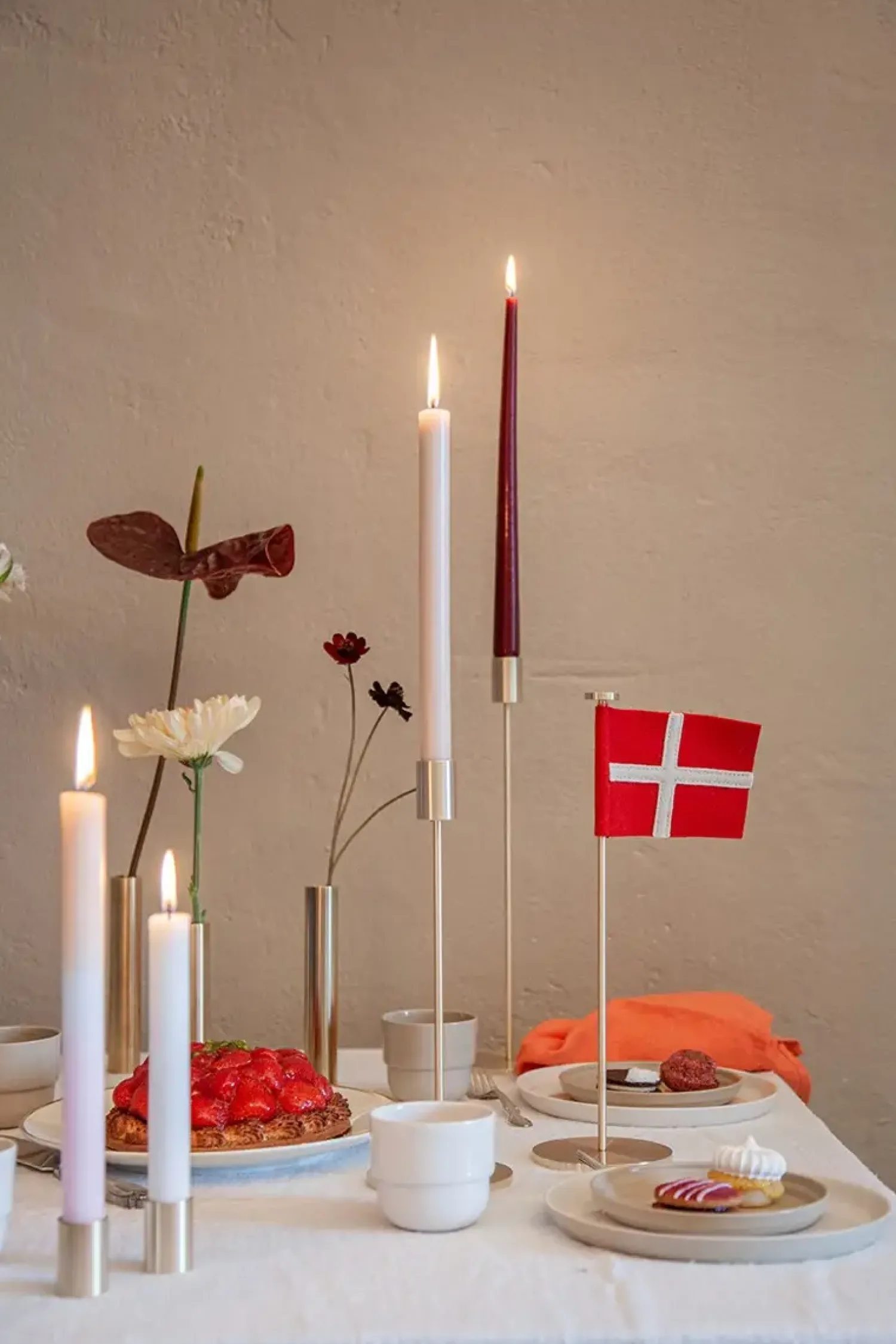 New Hove Home - High Light lysestage - Rustfrit stål - H28 cm