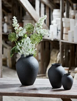 Clearance Knabstrup Keramik - vase H 12.5 cm black