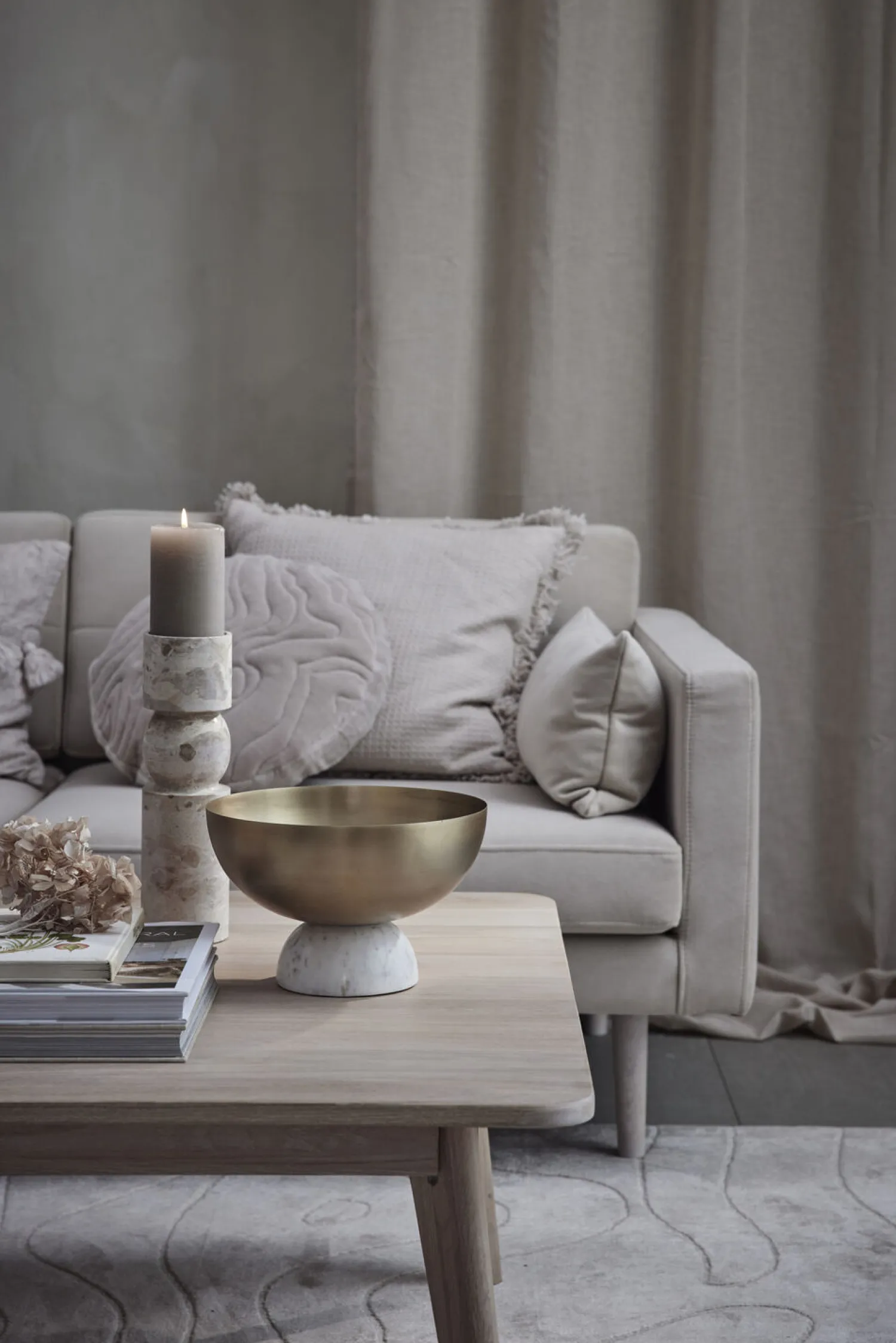 Discount Lene Bjerre - Ellia Marmor lysestage H30 cm - Sand